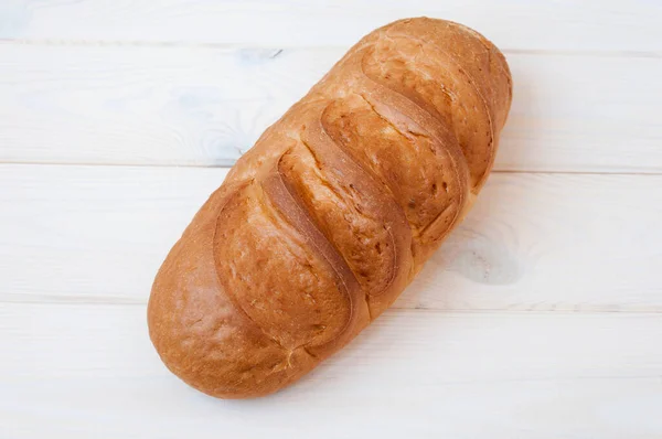 Bun Ψωμί Σίτου Λευκό Ξύλινο Τραπέζι — Φωτογραφία Αρχείου