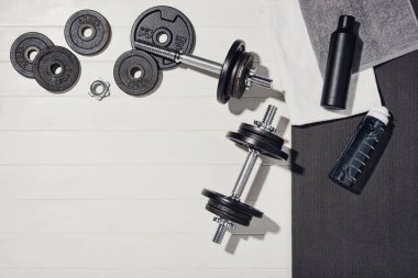 Ev konseptinde spor yapmak ya da spor yapmak, kopya alanı arka planına sahip üst görünüm