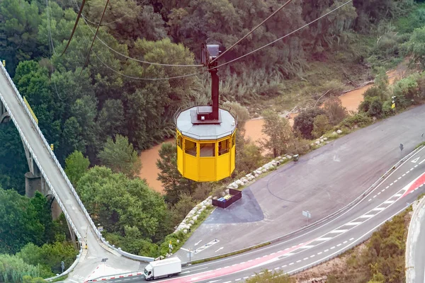 Cabina Teleférico Que Sube Montaña Montserrat Que Encuentran Abadía Monasterio — Foto de Stock