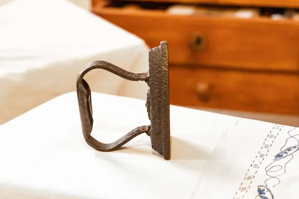 Старое Винтажное Железо Шнура — стоковое фото