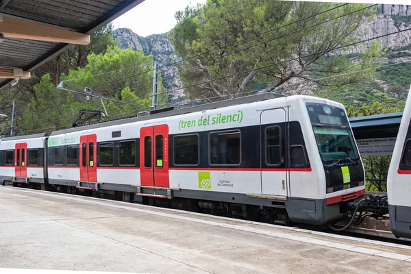 2021年9月21日 西班牙巴塞罗那 静默列车 公共交通工具 在这种交通工具中 乘客不得在车厢内说话 以防止座头蛇 — 图库照片