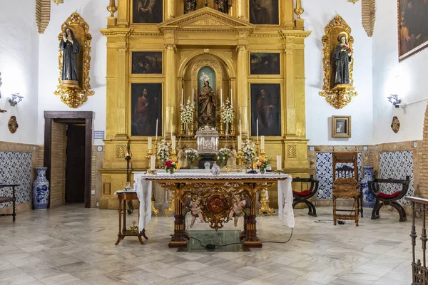 Huelva スペイン 2021年10月24日 サンタ マリア グラシア修道院の祭壇と祭壇画 修道院はアウグスティヌス修道女のカトリック修道院です — ストック写真