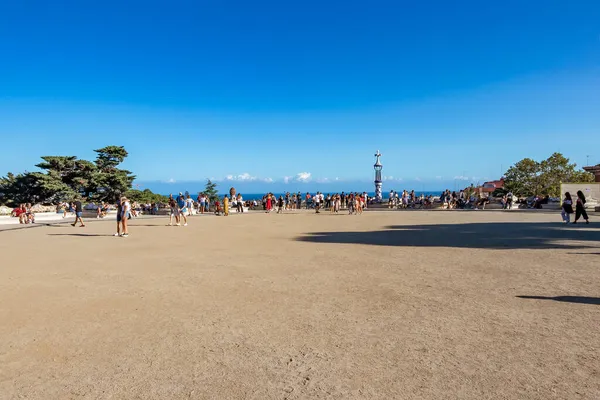 Barcellona Spagna Settembre 2021 Famoso Parc Guell Con Molti Turisti — Foto Stock