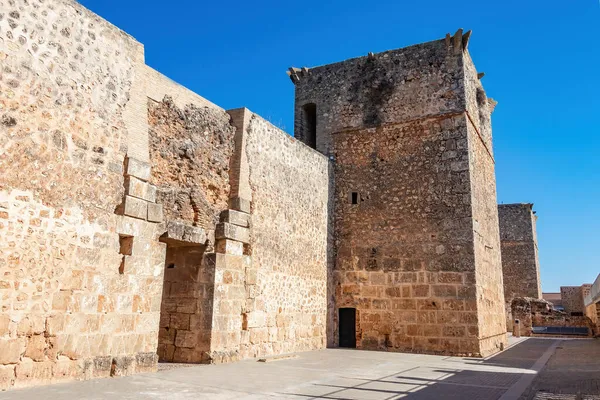 西班牙安达卢西亚韦尔瓦的尼布拉斯城堡防御墙景观 — 图库照片
