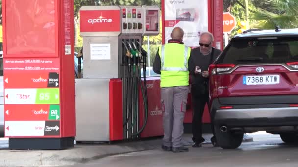 Huelva Spain March 2022 View Petrol Pump Gas Station Car — Stock Video