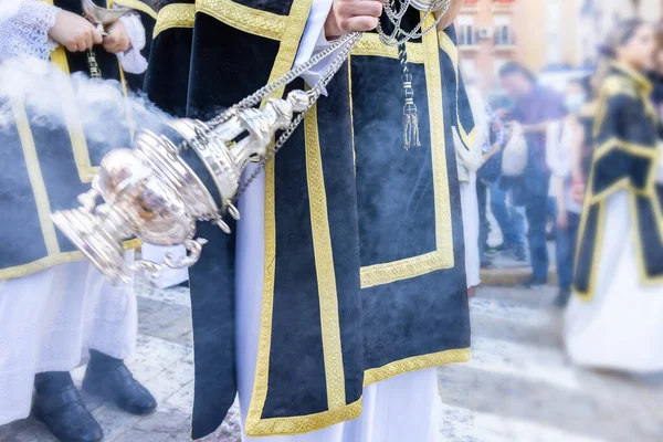 Altar Boy Acolyte Holy Week Procession Shaking Censer Produce Smoke — ストック写真