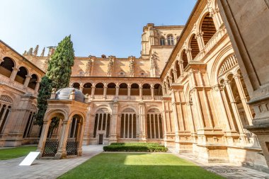 Salamanca - 10 Eylül 2017: Salamanca 'daki Saint Esteban Manastırı, Kastilya ve Leon, İspanya