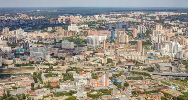 ロシア ノヴォシビルスク 2020年6月23日 ロシアのノヴォシビルスク市のパノラマビュー 上からの眺め — ストック写真
