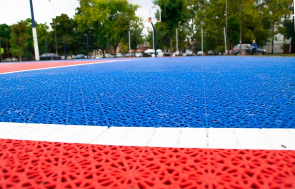 Empty basketball court - Outdoor Sports Polypropylene Carpet Tile For Basketball Half Court