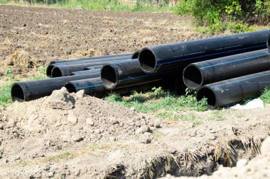 Su Tedariği için Büyük Siyah Plastik Borular. HDPE içilebilir depolama borusu, HDPE boru hattı.