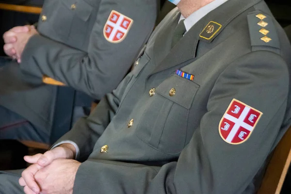 Tören Kıyafeti Giymiş Sırp Ordusu Generali Albayı — Stok fotoğraf