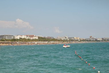 5 Temmuz 2021, Antalya, Türkiye: covid 19 ile ilgili kısıtlamaların kaldırılmasından iki hafta sonra
