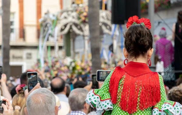 Una Chica Rociera Momento Presentación Hermandad Rocío Huelva Ayuntamiento Día — Foto de Stock