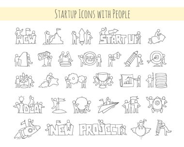 Çizgi film setinde yaratıcı sembolleri olan küçük insanlar. Başlangıç için sevimli simgeler çiz. İş tasarımı için el çizimi vektör çizimi.