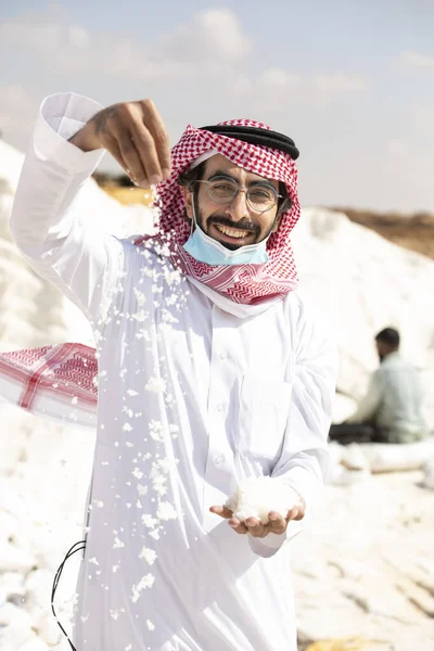 Handsome Arabian Man Salt Standing Salt Mine — Stock fotografie