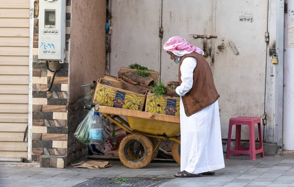 Taif Arabia Saudita Enero 2022 Anciano Mercado Taif Vendiendo Hierbas — Foto de Stock