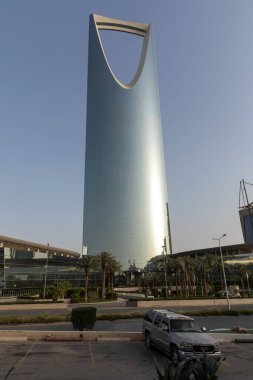 Riyad, Suudi Arabistan, 1 Nisan 2022: Riyad, Olaya Caddesi sokak fotoğrafı