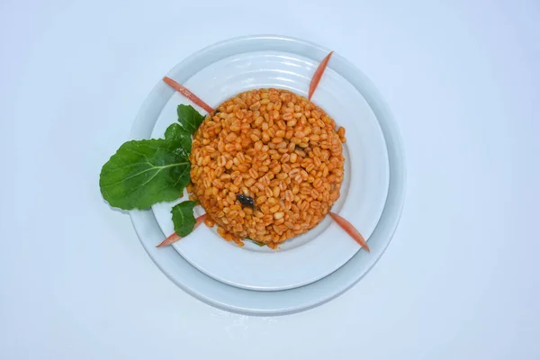 Vue Aérienne Bulgur Pilaf Avec Aubergine Tomate Oignon Servi Sur — Photo