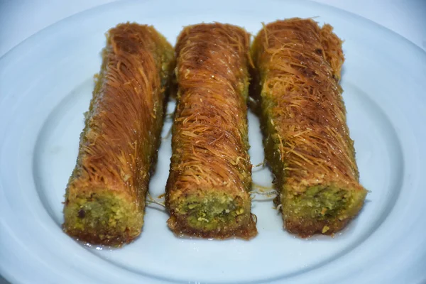 Blick Auf Das Kadayif Dessert Mit Kadayif Dessert Türkisches Dessert — Stockfoto