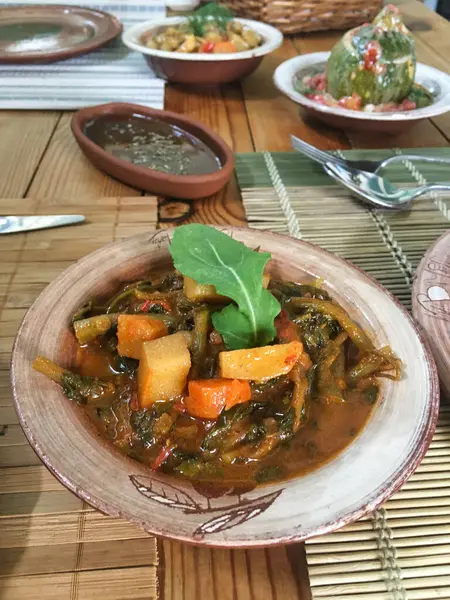 Plat Légumes Avec Pommes Terre Base Herbes Égéennes — Photo