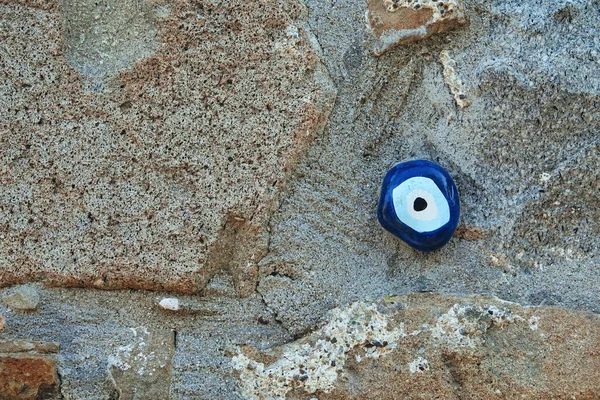Azul Malvado Ojo Icono Cuenta Pared Piedra —  Fotos de Stock