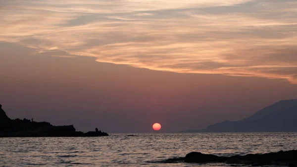 Захід Сонця Морі Між Горами Вигляд Острова Імброс Навпроти Gokceada — стокове фото
