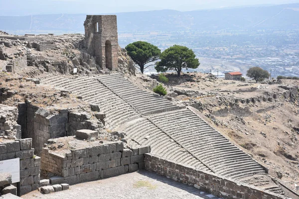 Αμφιθέατρο Και Παρατηρητήριο Στην Κορυφή Ενός Λόφου Στην Αρχαία Πόλη — Φωτογραφία Αρχείου