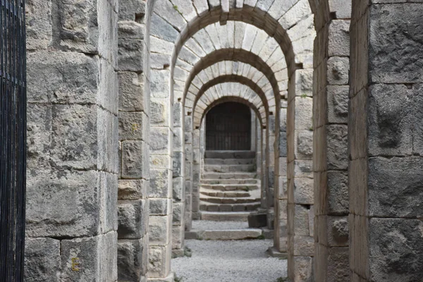 Cúpulas Entrelazadas Puertas Castillo Del Antiguo Imperio Romano Bergama Pasajes —  Fotos de Stock