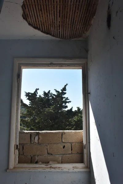 Ventana Mar Una Casa Abandonada Través Las Islas Mar Egeo —  Fotos de Stock