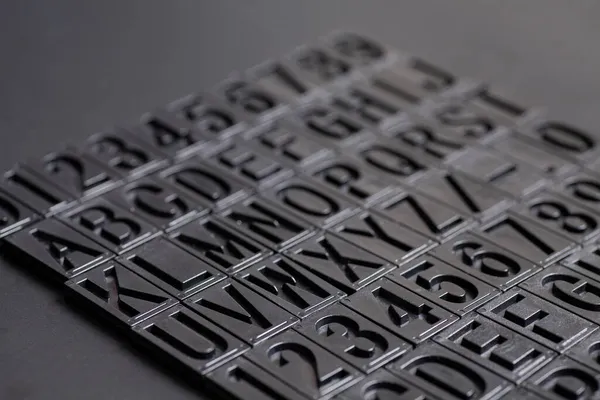 Alphabet Letterpress Chiffres Sur Fond Noir — Photo