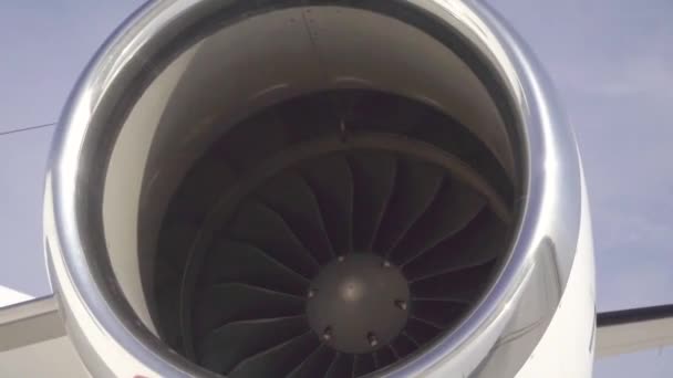 Propellers Airplane Starts Rotating Turbine Jet Engine — Stock Video