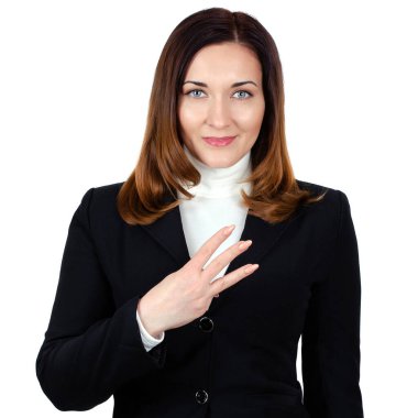 Parmaklarıyla figürleri gösteren genç bir kadının portresi.