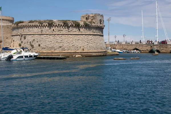 Вид Галліполі Його Портом Середньовічним Замком Саленто Апулія Італя — стокове фото