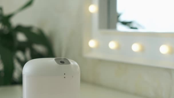 Humidificador Aire Moderno Difusor Aceite Aroma Casa Confort Vivir Una — Vídeo de stock