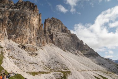 Dolomitler İtalya 'sında Dreizinnen ya da Tre Cime di Lavaredo