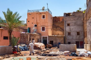 MARRAKESH, MOROCCO - HAZİRAN 04, 2017: Güneşli bir günde Marakeş 'teki eski tabakhaneyi görmek.