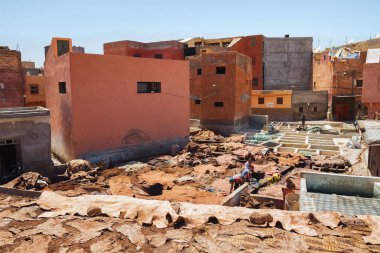 MARRAKESH, MOROCCO - HAZİRAN 04, 2017: Güneşli bir günde Marakeş 'teki eski tabakhaneyi görmek.