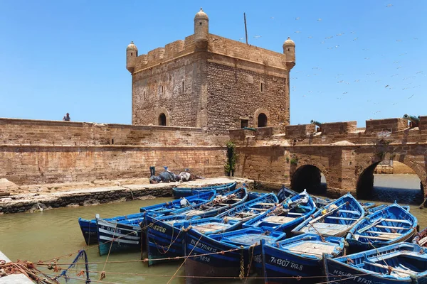 Essaouira Morocco Juni 2017 Beroemde Visserij Houten Blauwe Boten Afgemeerd — Stockfoto