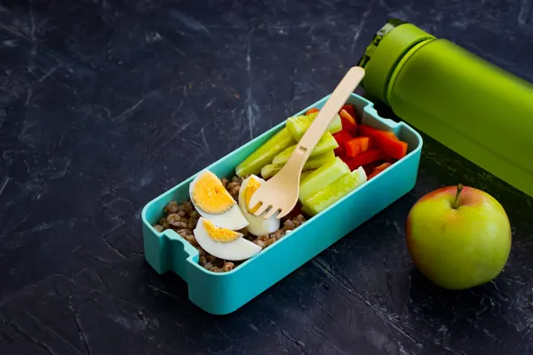 Lunch Boxt Gesundes Essen Auf Einem Betongrund — Stockfoto
