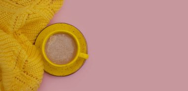 Kahve fincanı sarısı kazak