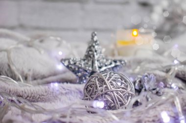 Mum, bir Noel ağacının dalı Güzel bir Noel arkaplanı