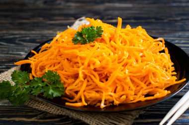 Lezzetli taze Kore Havucu, Maydanoz