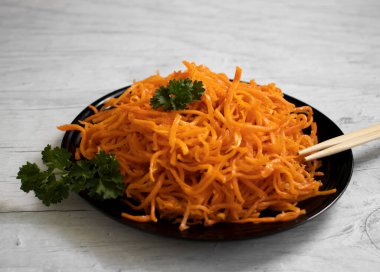 Lezzetli taze Kore Havucu, Maydanoz