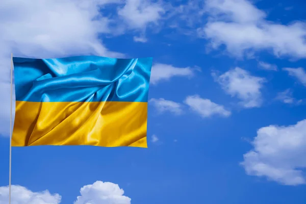 Bandera Ucrania Contra Cielo — Foto de Stock