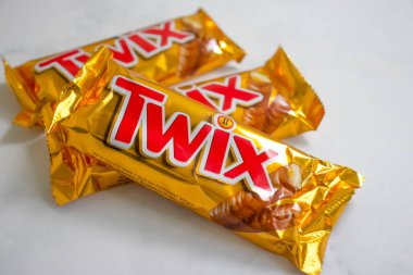 Kyiv, Ukrayna 25 Şubat 2022 Twix ambalajı