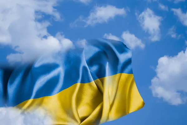 Bandera Ucrania Fondo Del Cielo Con Nubes — Foto de Stock