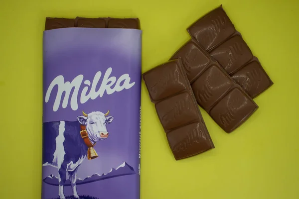 Abril 2022 Ucrânia Cidade Kiev Barra Chocolate Milka — Fotografia de Stock