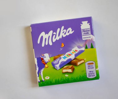 1 Mayıs 2022 Ukrayna şehri Kyiv sütlü çikolata Milka