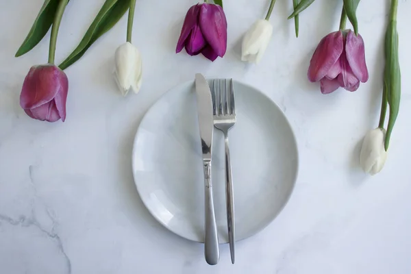 Empty Plate Flower Tulip Light Background — Stock Fotó