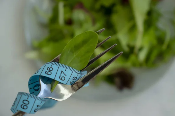 Lettuce Leaves Measuring Tape Plate — Stock Photo, Image